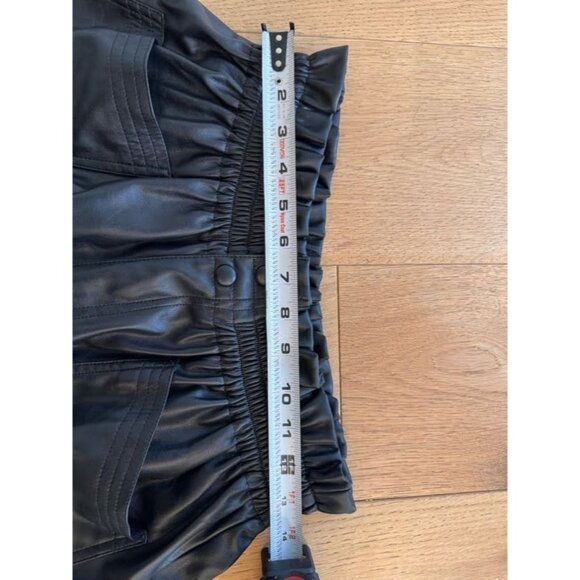 ELAN-FLORA BLACK VEGAN LEATHER Elastic Waist SHORT Womens Size Large - Picture 9 of 10